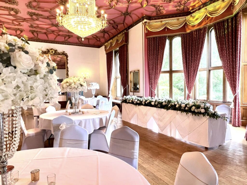 Ruthin Castle, Table décor, Wedding décor